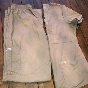 Grey’s Anatomy by Barco Army Green Scrub Set